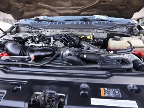 Used 2017 Ford F350 Lariat w/ Chrome Package image 25