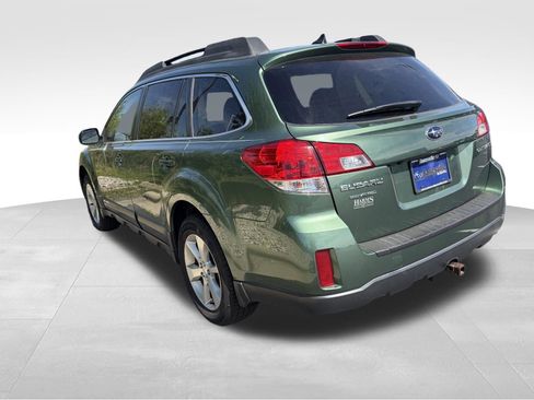 Used 2014 Subaru Outback 2.5i Limited w/ Moonroof Package AWD/4WD image 4
