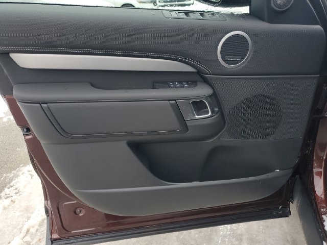 New 2026 Land Rover Discovery Limited Edition AWD/4WD image 23