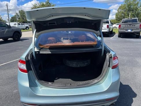 Used 2014 Ford Fusion SE w/ Equipment Group 502A FWD image 9
