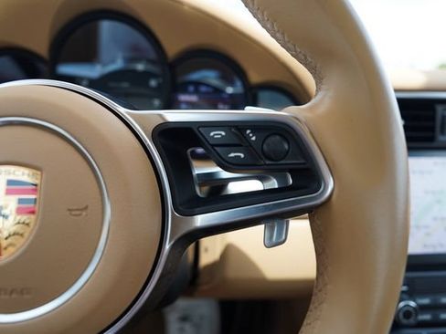 Used 2017 Porsche 911 Carrera image 25