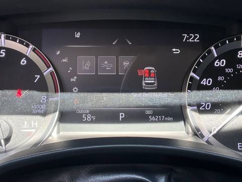 Used 2023 Toyota Highlander XLE AWD/4WD image 15