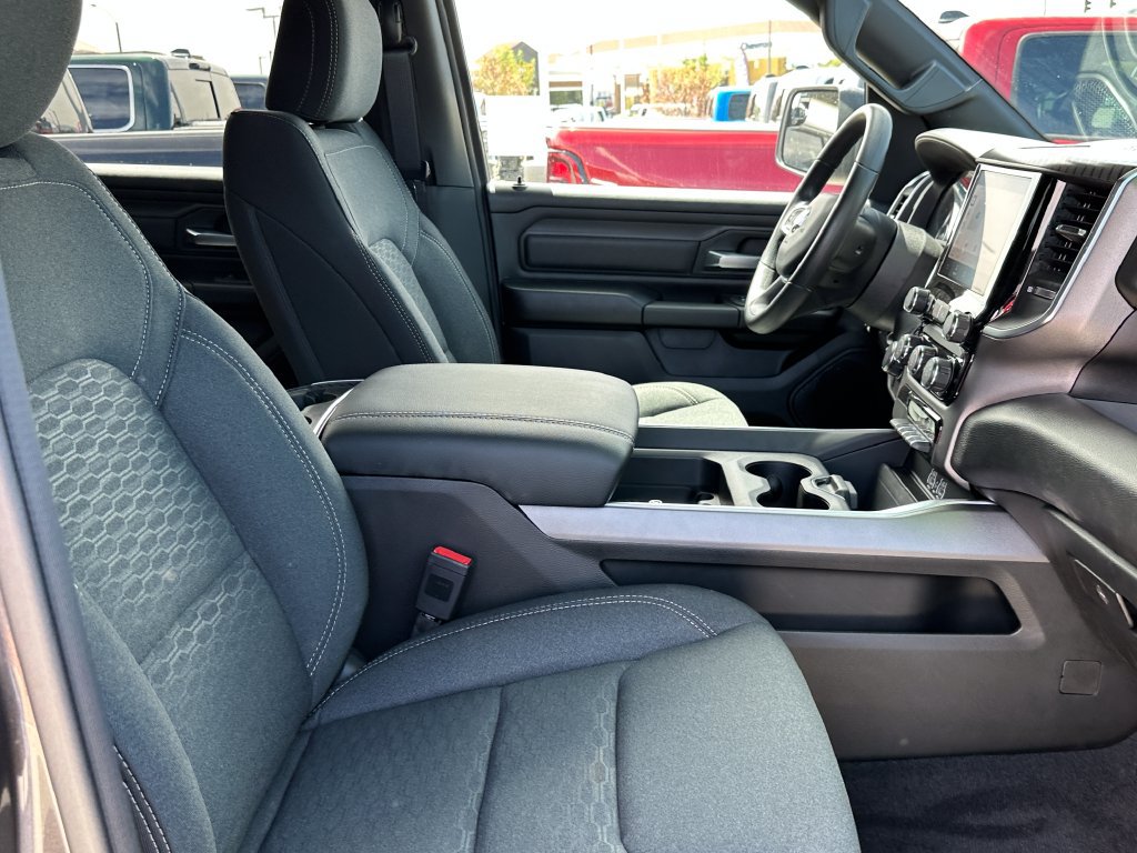 New 2026 RAM 1500 Express AWD/4WD image 13