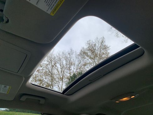 Used 2010 Ford Taurus SEL image 20