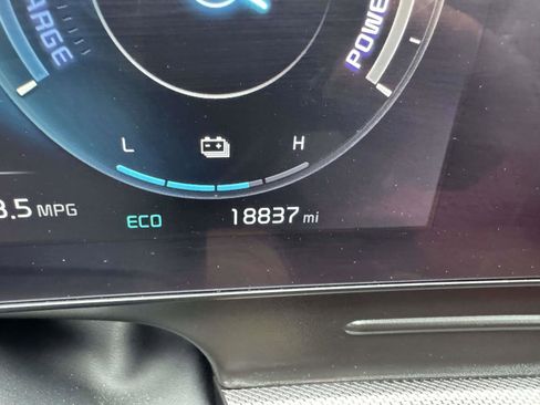 Used 2025 Kia Sportage SX Prestige image 26