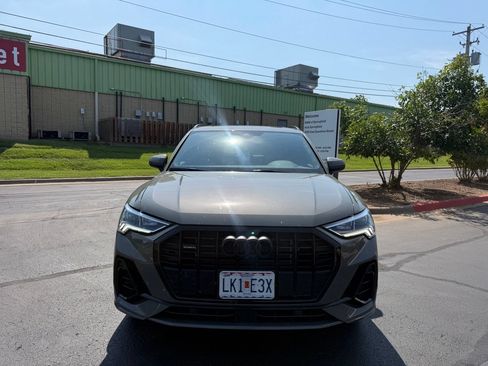 Used 2024 Audi Q3 2.0T Premium Plus w/ Premium Plus Package AWD/4WD image 2