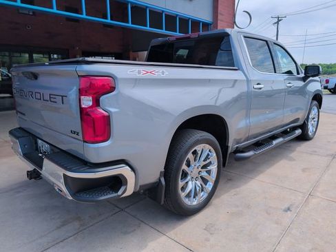 Used 2023 Chevrolet Silverado 1500 LTZ w/ LTZ Convenience Package II AWD/4WD image 9