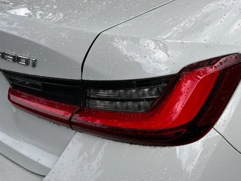 Used 2023 BMW 330i Sedan w/ Premium Package RWD image 7