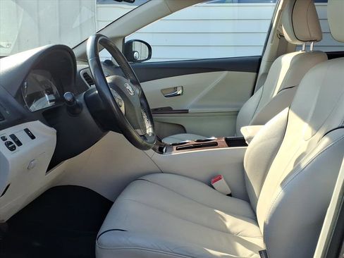 Used 2009 Toyota Venza AWD image 9