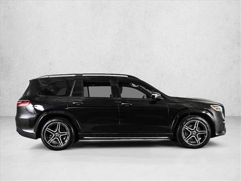 Certified 2026 Mercedes-Benz GLS 450 4MATIC image 4