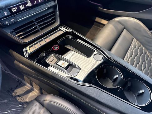 Used 2025 Audi RS e-tron GT performance w/ Dynamic Plus Package AWD/4WD image 18