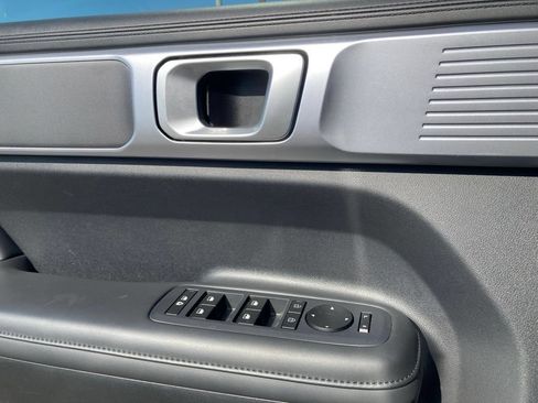 Used 2026 Hyundai Santa Fe SEL FWD image 13