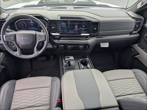 Used 2026 Chevrolet Silverado 1500 ZR2 AWD/4WD image 18