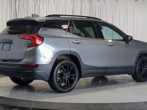 Used 2019 GMC Terrain SLE w/ Driver Convenience Package FWD image 10
