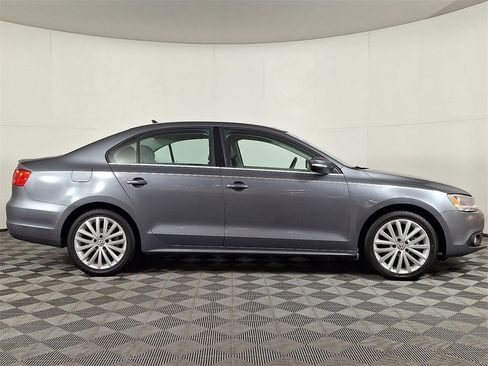 Used 2014 Volkswagen Jetta TDI image 10