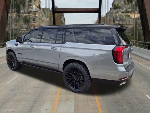 New 2026 GMC Yukon XL AT4 Ultimate AWD/4WD image 8