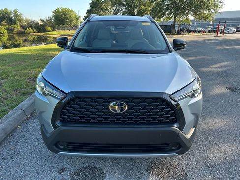 Used 2025 Toyota Corolla Cross LE image 8