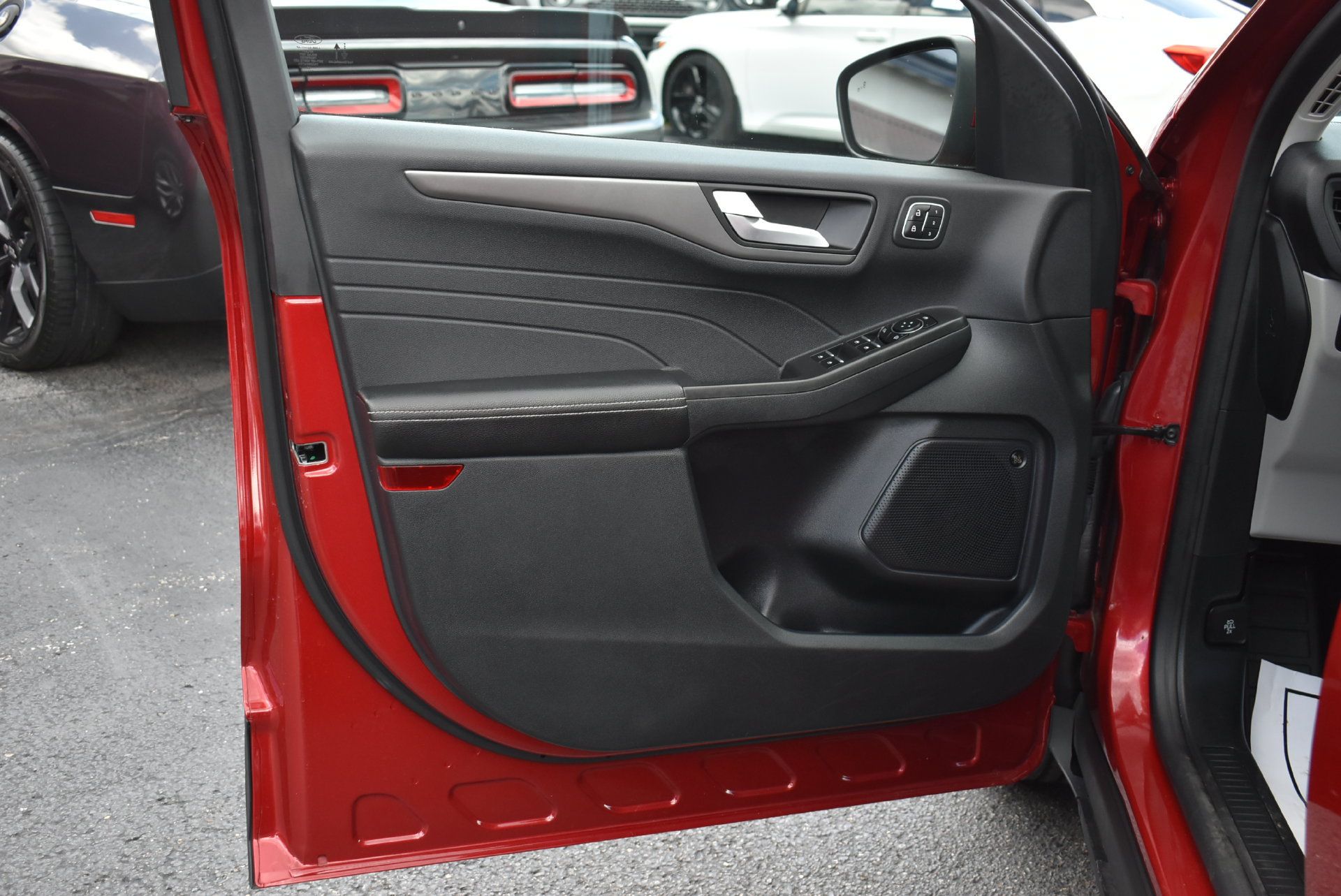 Used 2023 Ford Escape Active w/ Tech Pack #2 FWD image 11
