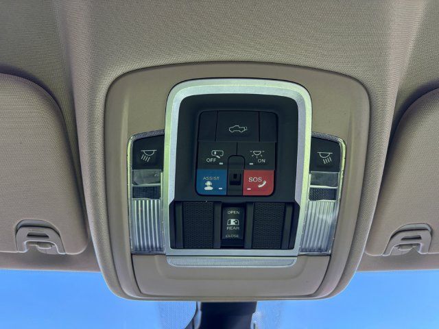 Used 2020 RAM 1500 Laramie AWD/4WD image 21