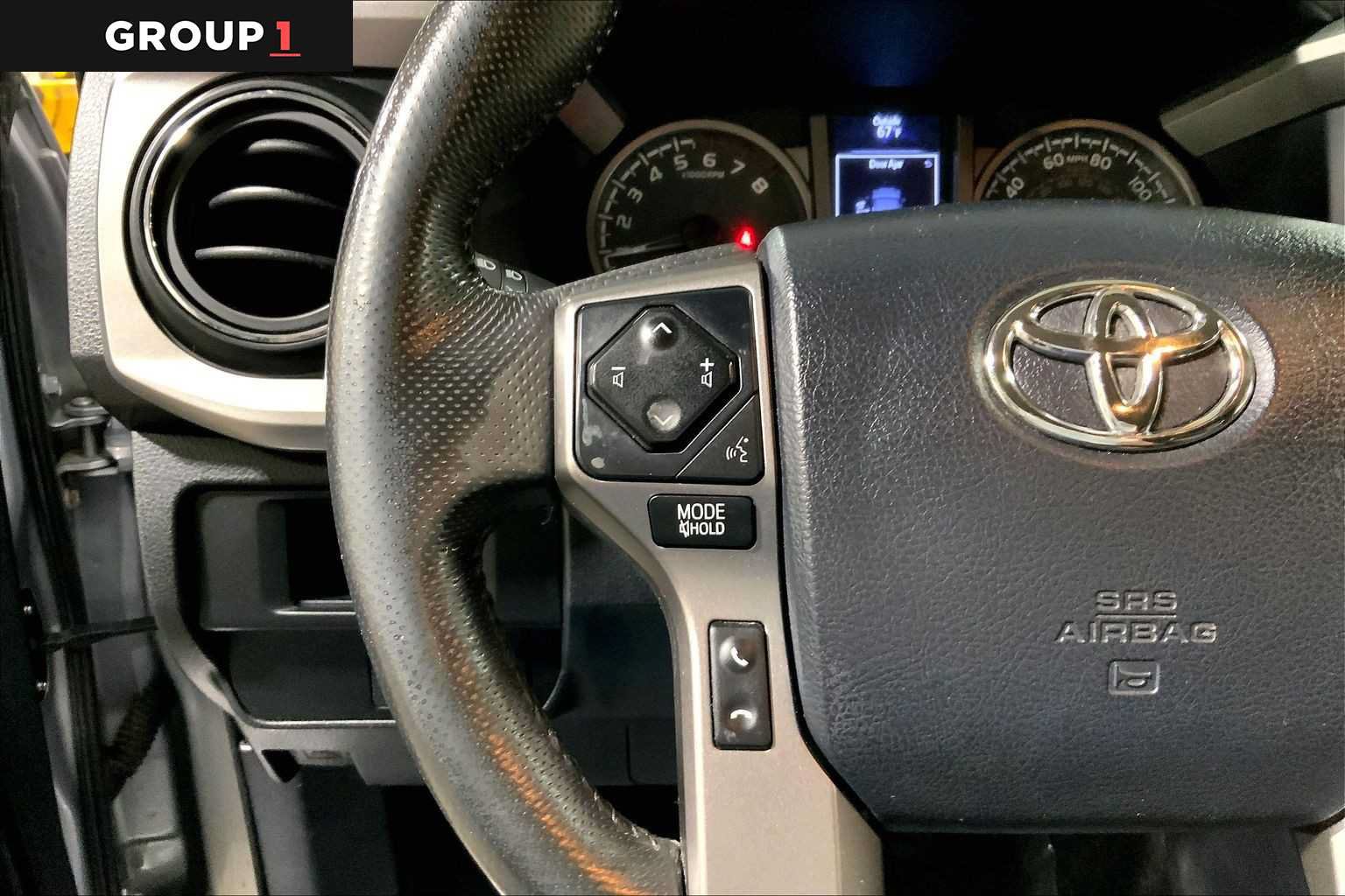 Certified 2017 Toyota Tacoma SR5 AWD/4WD image 22