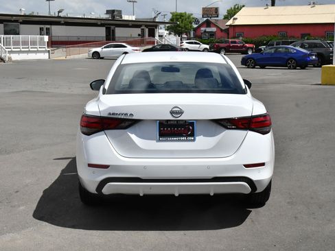 Used 2025 Nissan Sentra SV FWD image 7