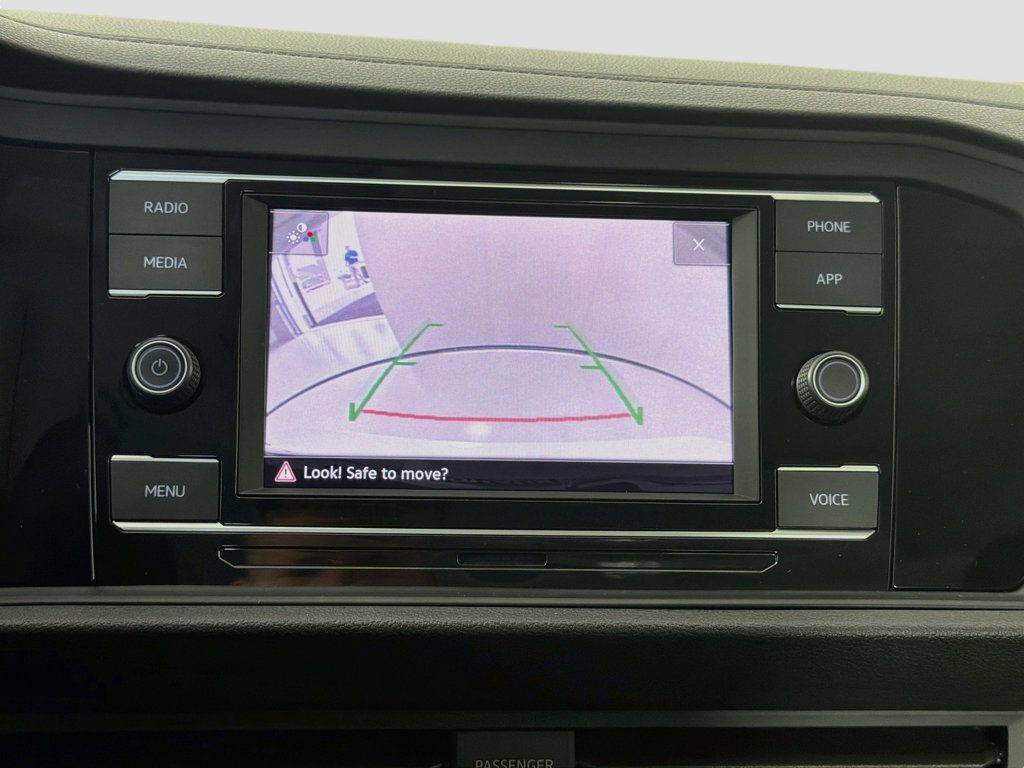 Used 2024 Volkswagen Jetta SE FWD image 13