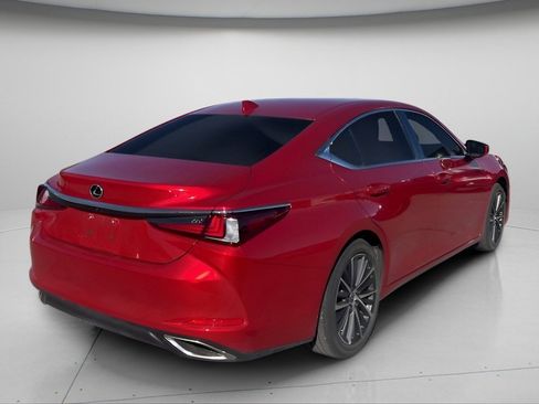 Used 2024 Lexus ES 350 w/ Premium Package FWD image 5