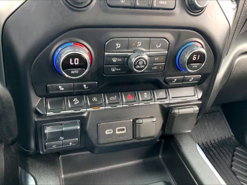 Used 2021 Chevrolet Silverado 1500 LT Trail Boss w/ Convenience Package II image 30