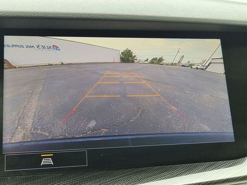 Used 2021 Buick Envision Essence FWD image 18