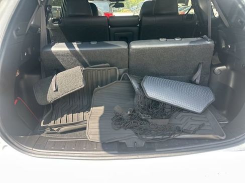 Used 2024 Mitsubishi Outlander SEL image 36