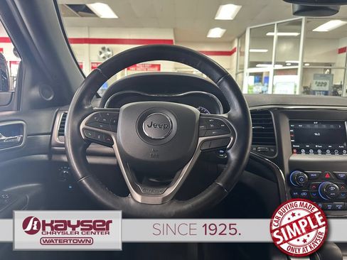 Used 2021 Jeep Grand Cherokee Freedom Edition AWD/4WD image 15