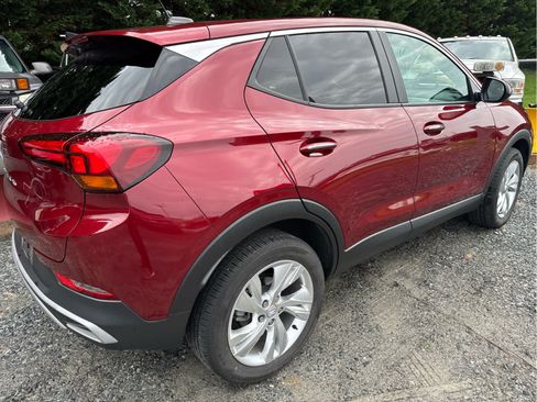 Certified 2024 Buick Encore GX Preferred AWD/4WD image 3