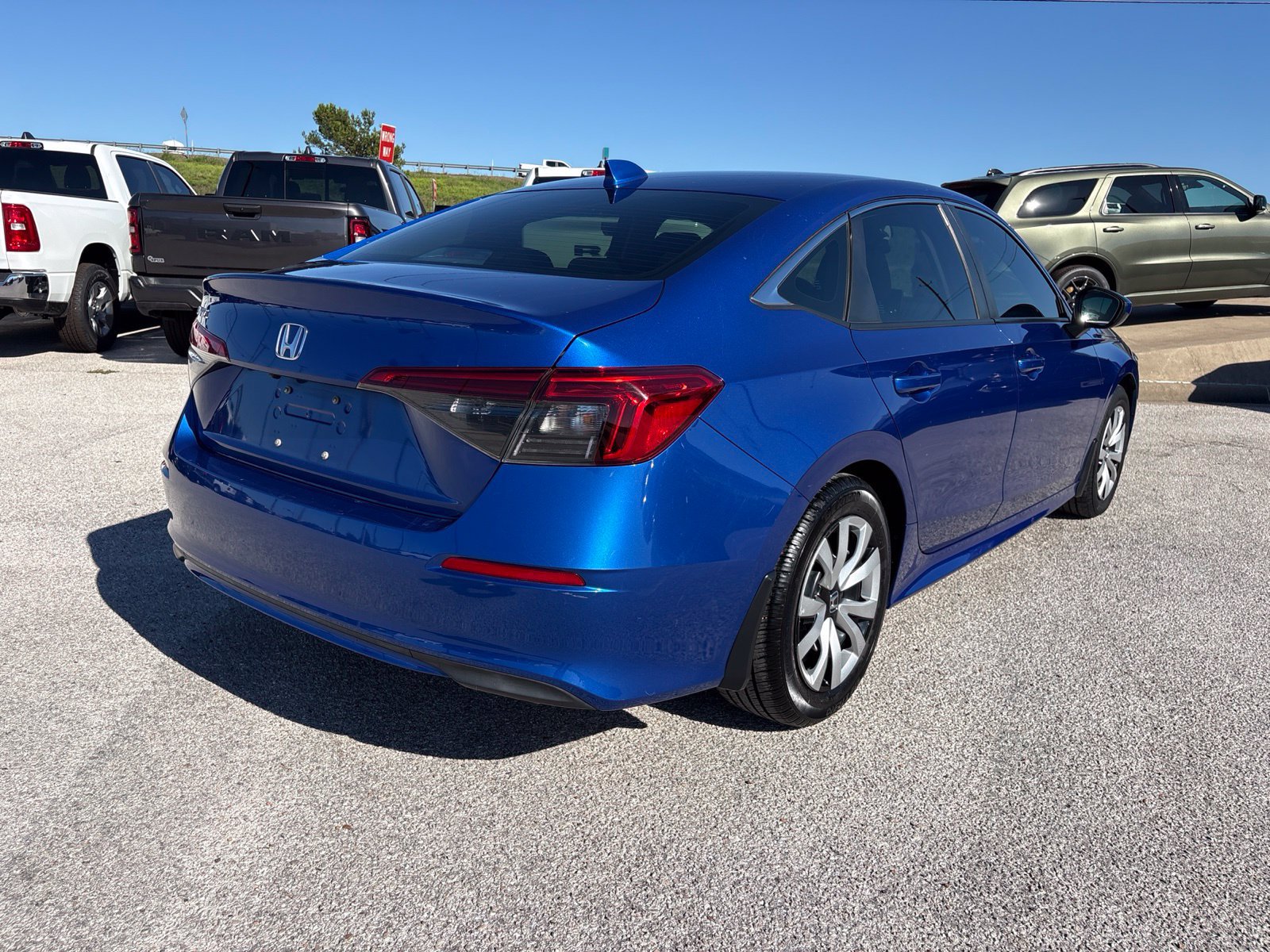 Used 2022 Honda Civic LX image 6
