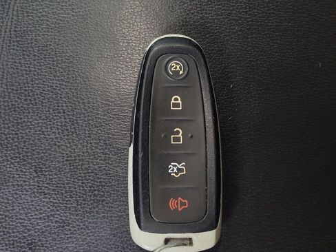 Used 2017 Ford Escape Titanium w/ Equipment Group 301A image 32