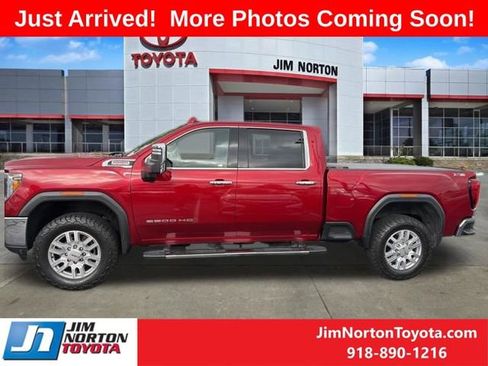 Used 2021 GMC Sierra 2500 SLT w/ SLT Premium Package image 3