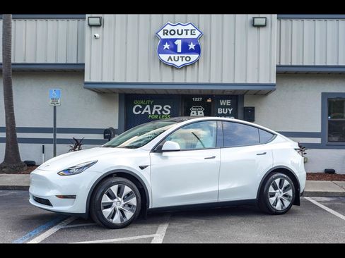 Used 2020 Tesla Model Y Long Range AWD/4WD image 1
