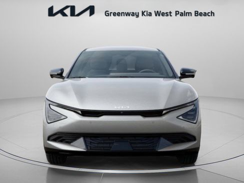 New 2025 Kia EV6 Wind image 2