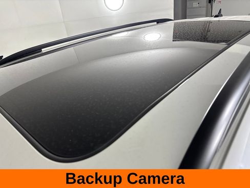 Used 2023 Volkswagen Tiguan SE R-Line FWD image 10