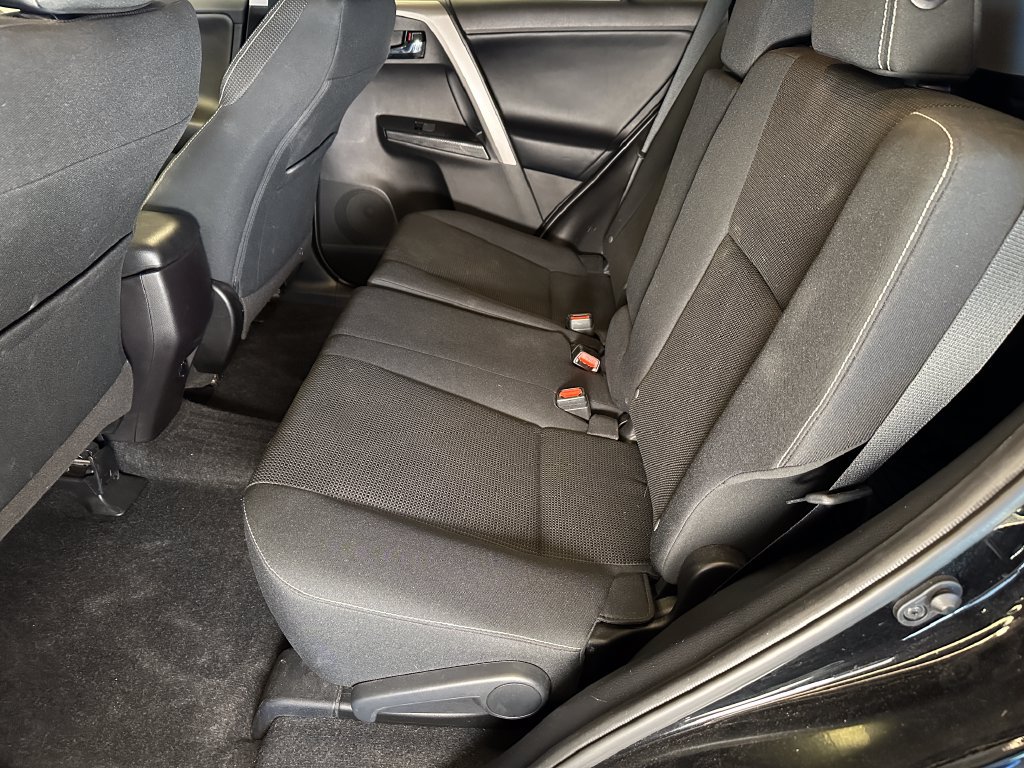 Used 2018 Toyota RAV4 Adventure AWD/4WD image 21