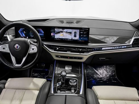 Used 2024 BMW ALPINA XB7 image 13