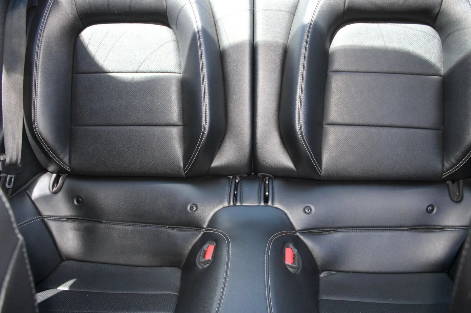 Used 2022 Ford Mustang Premium RWD image 39