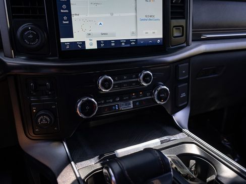 Used 2023 Ford F150 4x4 SuperCrew image 24