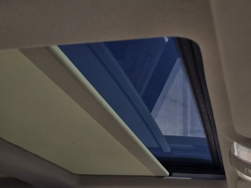 Used 2014 Mercedes-Benz GLK 350 GLK 350 image 9