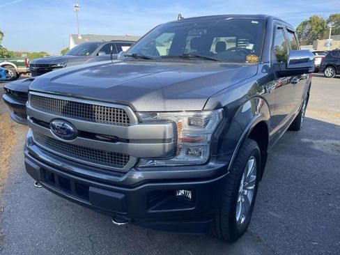Used 2019 Ford F150 Platinum w/ Equipment Group 701A Luxury image 3