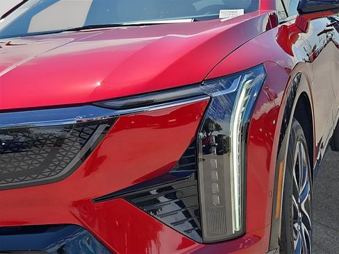 New 2025 Cadillac Optiq Sport 1 image 7