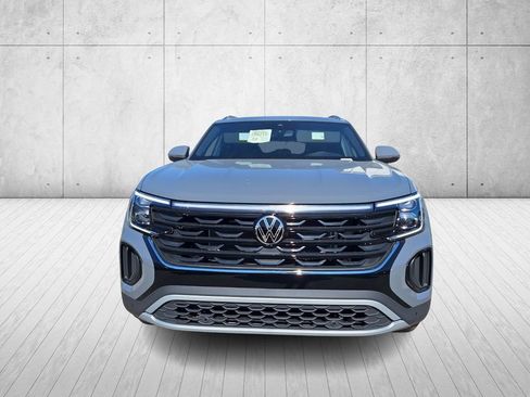 New 2026 Volkswagen Atlas Cross Sport SE image 2