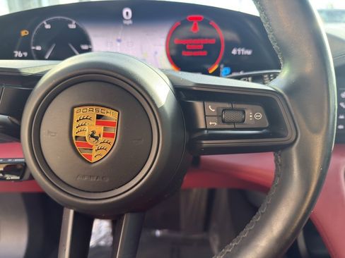 Used 2022 Porsche Taycan image 20