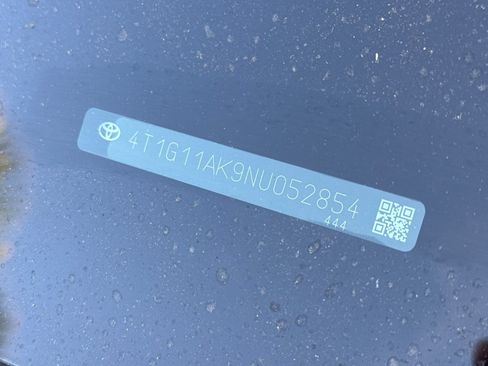 Used 2022 Toyota Camry SE w/ Carpet Mat Package (TMS) FWD image 8