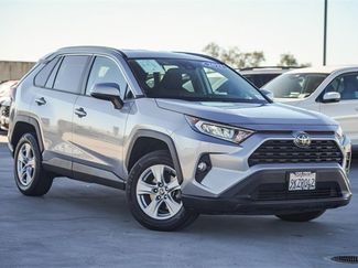 Used 2021 Toyota RAV4 XLE video 2