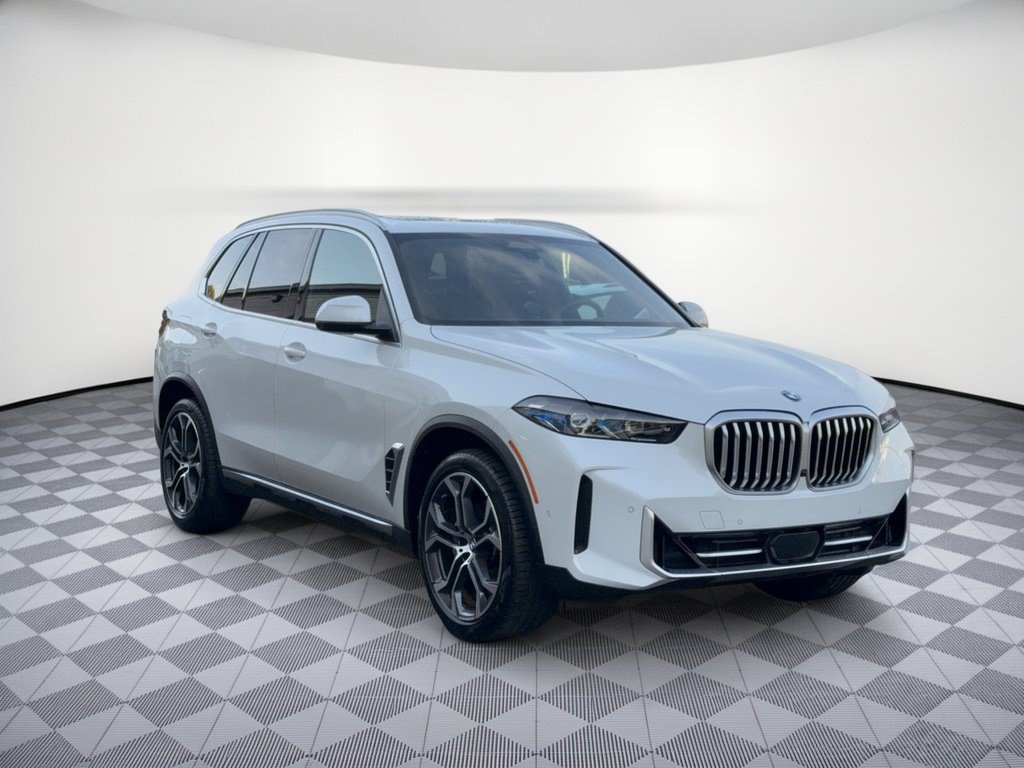 Certified 2025 BMW X5 sDrive40i w/ Premium Package RWD image 7